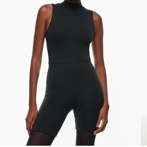 NWT Aritzia Babaton color black Contour Revolution Romper